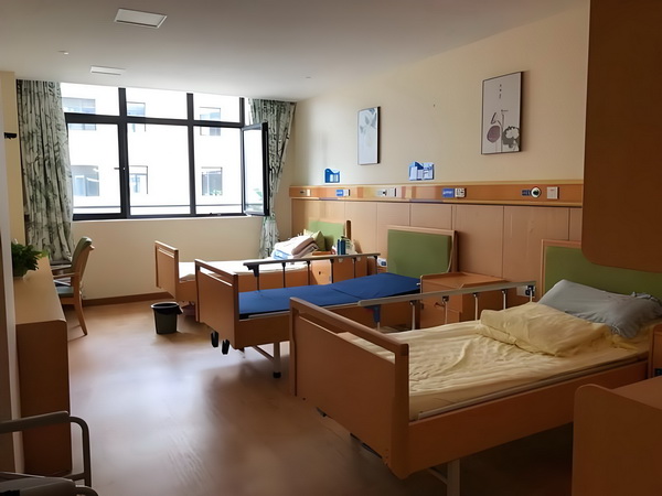 丁子朗認TVB劇集的確開少咗，放眼世界：唔係淨係得敞台